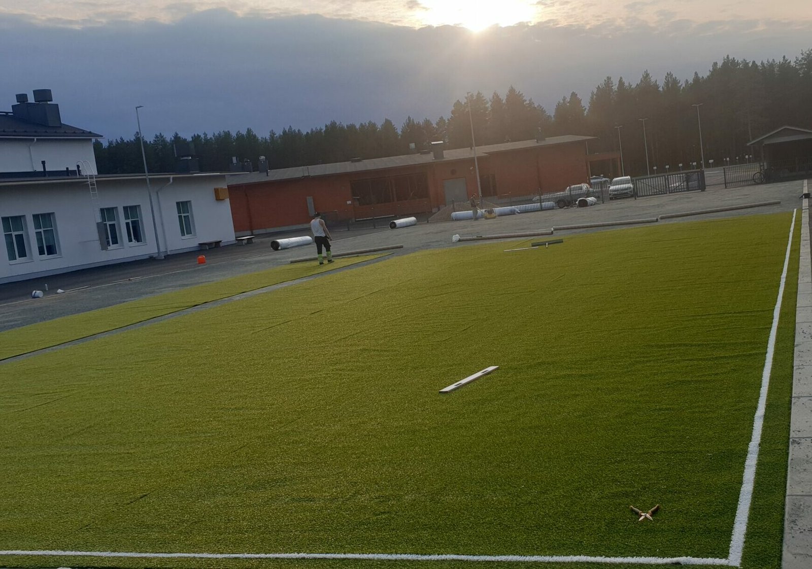Koulun pelikenttä